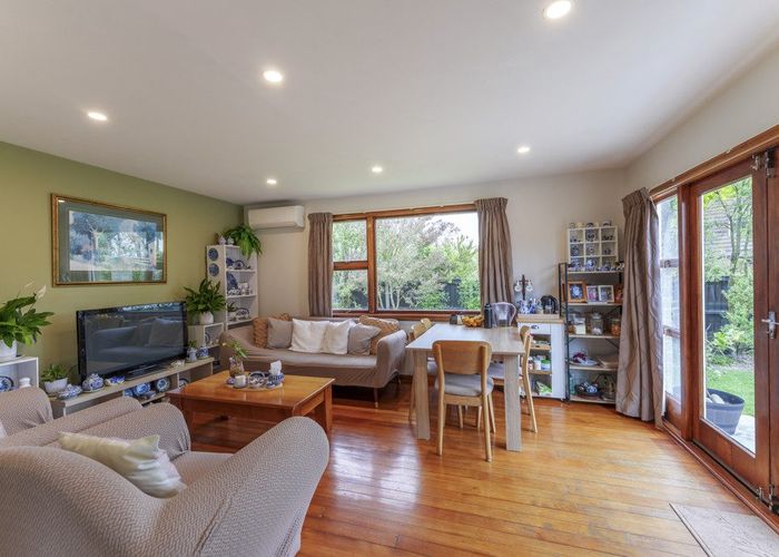  at 2/37 Lochee Road, Upper Riccarton, Christchurch City, Canterbury