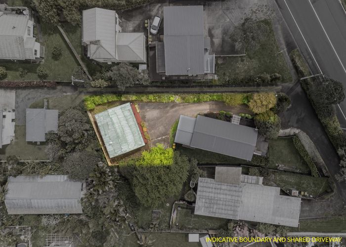  at 2/298 Glenfield Road, Glenfield, North Shore City, Auckland