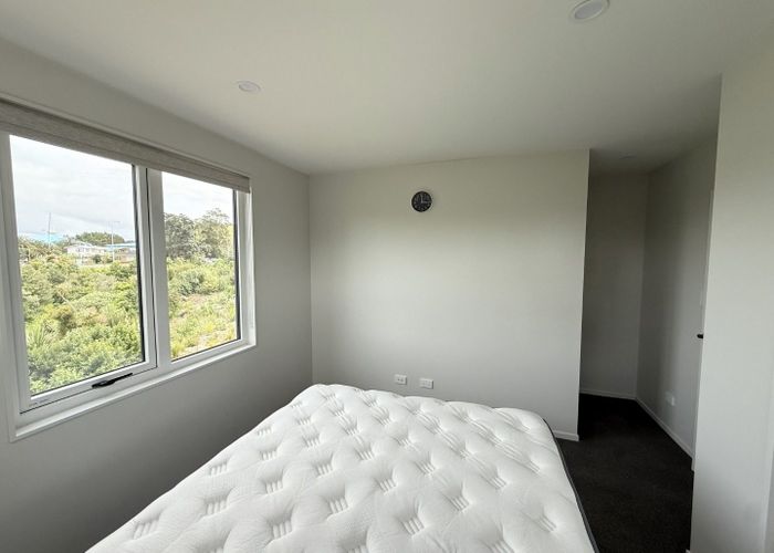  at 1 Te Toka Ika Lane, Mangere Bridge, Manukau City, Auckland