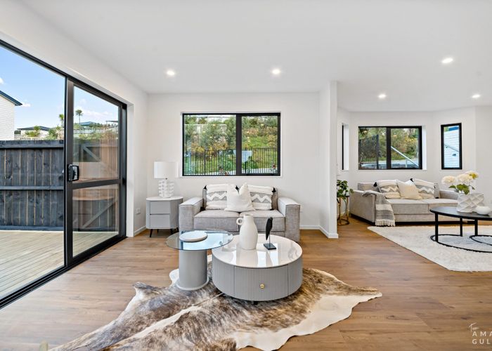  at 9 Mara Way, Sunnyvale, Waitakere City, Auckland