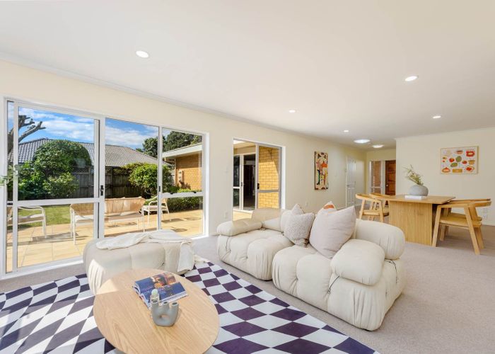  at 37 Princeton Parade, Albany, North Shore City, Auckland