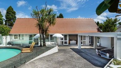  at 28 Barlow Place, Chatswood, Auckland