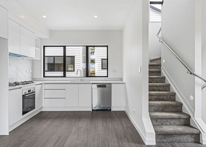  at 17F Hogans Road, Glenfield, Auckland