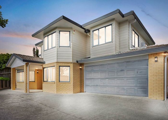  at 6 Gendo Avenue, Henderson, Auckland