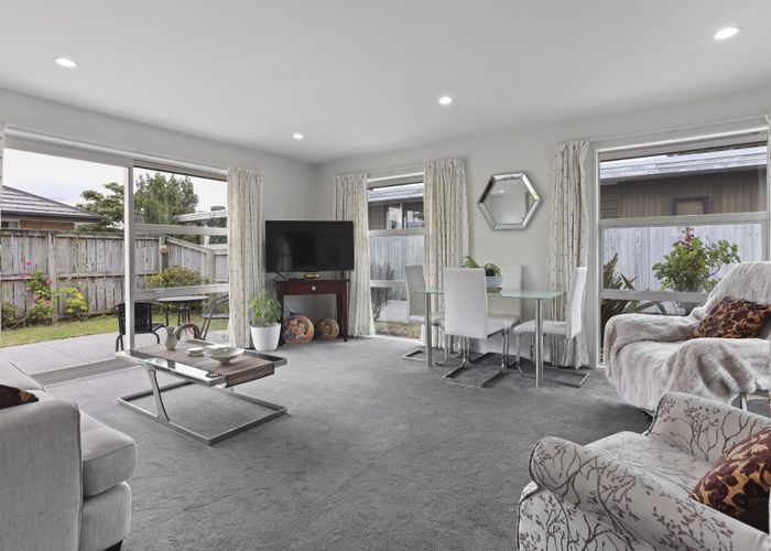  at 2/8 Ensors Road, Opawa, Christchurch City, Canterbury