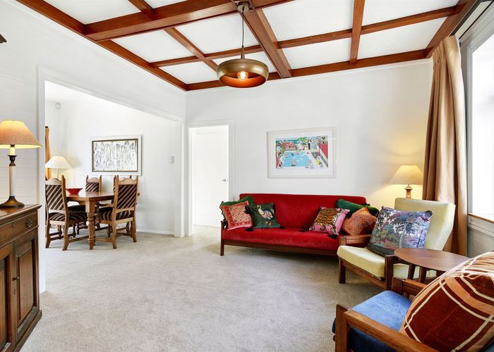  at 25 Findlay Street, Tawa, Wellington