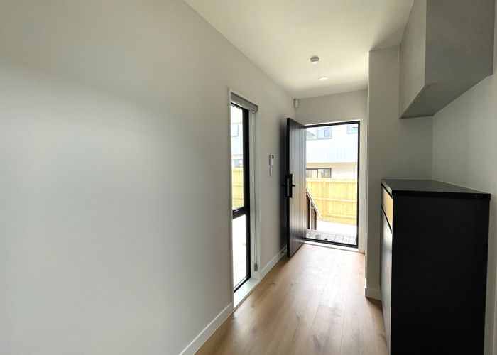  at 43B Greenmeadows Avenue, Manurewa East, Manukau City, Auckland