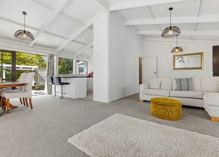  at 11 Foyle Place, Glendene, Waitakere City, Auckland