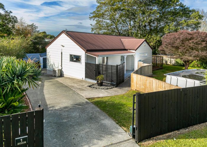  at 1 Luanda Drive, Ranui, Auckland