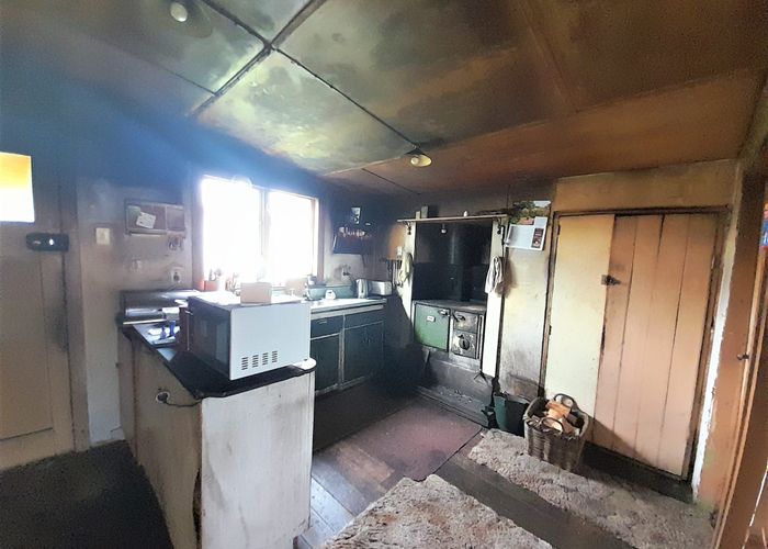  at 32 Mcgill Street, Waimangaroa