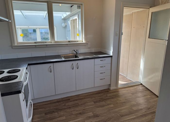  at 2/124 Brookside Terrace, Bryndwr, Christchurch City, Canterbury