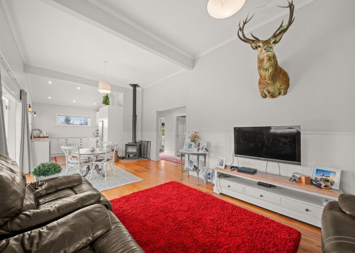  at 194 State Highway 53, South Featherston