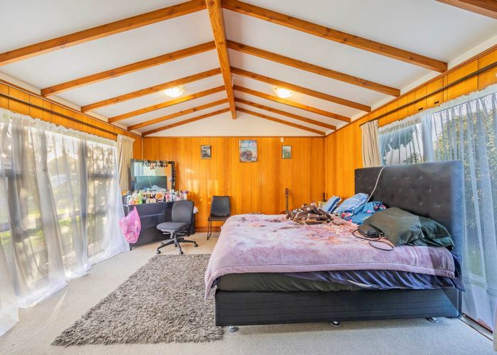  at 87D Lancaster Road, Beach Haven, North Shore City, Auckland