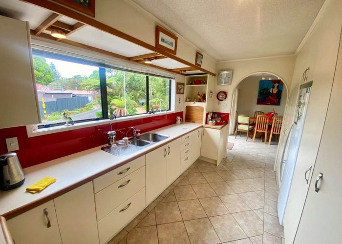  at 43 Kinross Street, Blockhouse Bay, Auckland