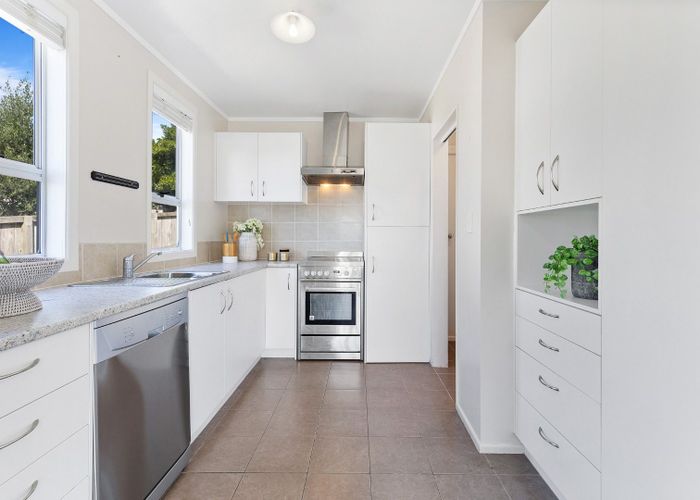  at 64 Colwill Road, Massey, Waitakere City, Auckland