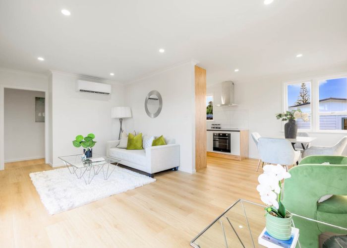  at 9 Cooper Crescent, Otara, Manukau City, Auckland