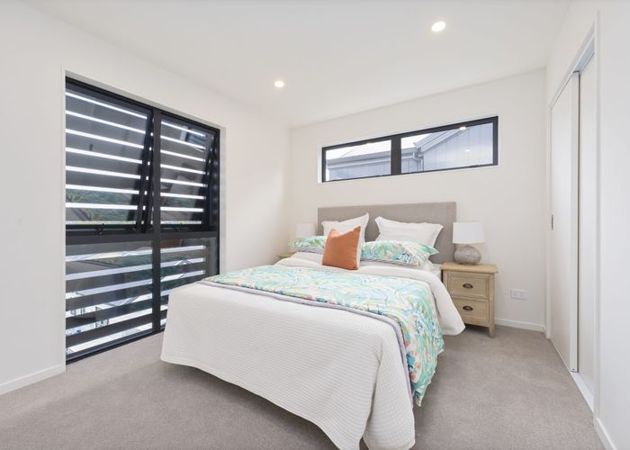  at 3/6 Shakespeare Road, Milford, North Shore City, Auckland