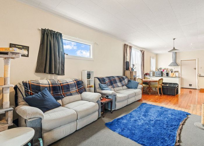  at 7 Athol Place, Ravensbourne, Dunedin, Otago