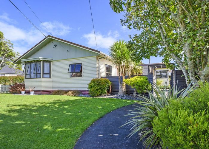  at 76 Brooklands Road, Brooklands, New Plymouth