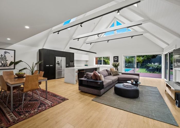  at 21 Lloyd Avenue, Mount Albert, Auckland