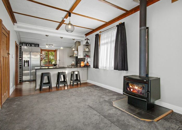  at 6 Heath Grove, Waiwhetu, Lower Hutt, Wellington