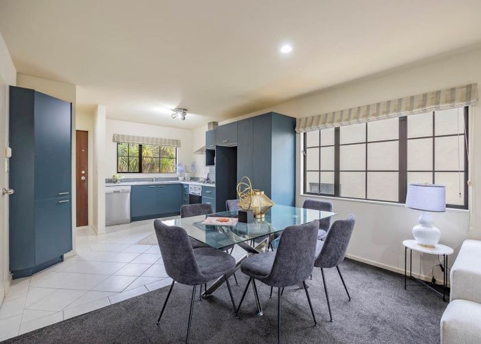  at 10/41 The Avenue, Albany, North Shore City, Auckland