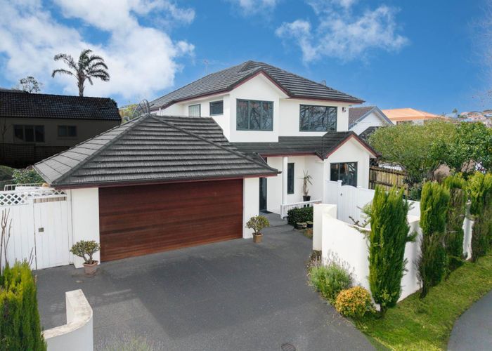  at 2/14 Hugh Green Drive, Pinehill, North Shore City, Auckland