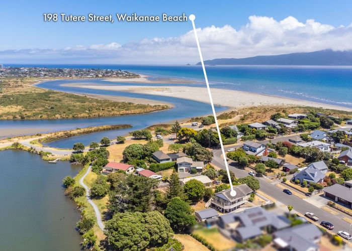  at 198 Tutere Street, Waikanae Beach, Waikanae