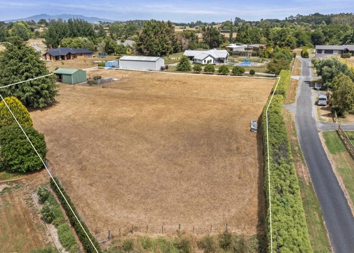  at 1/25 Lowe Road, Tamahere, Hamilton