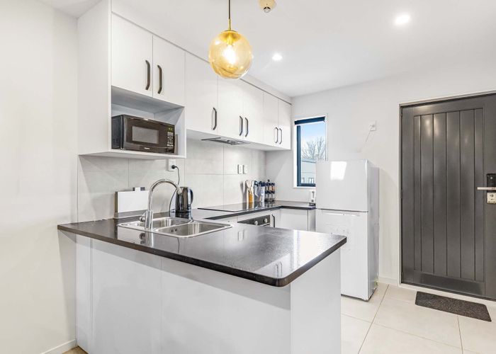  at 19/18 Hewlett Road, Massey, Waitakere City, Auckland