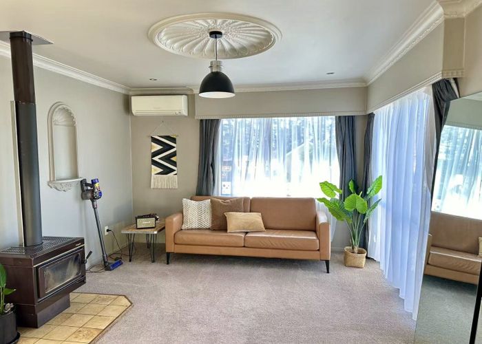  at 10 Granville Dr, Massey, Waitakere City, Auckland