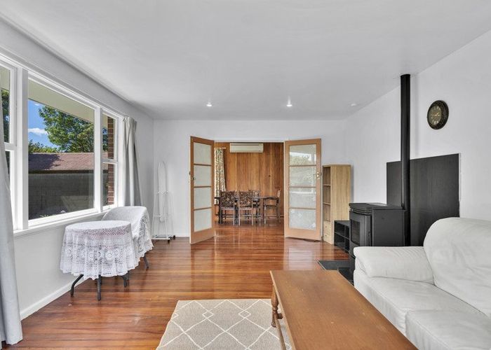  at 2 Clonbern Place, Upper Riccarton, Christchurch City, Canterbury