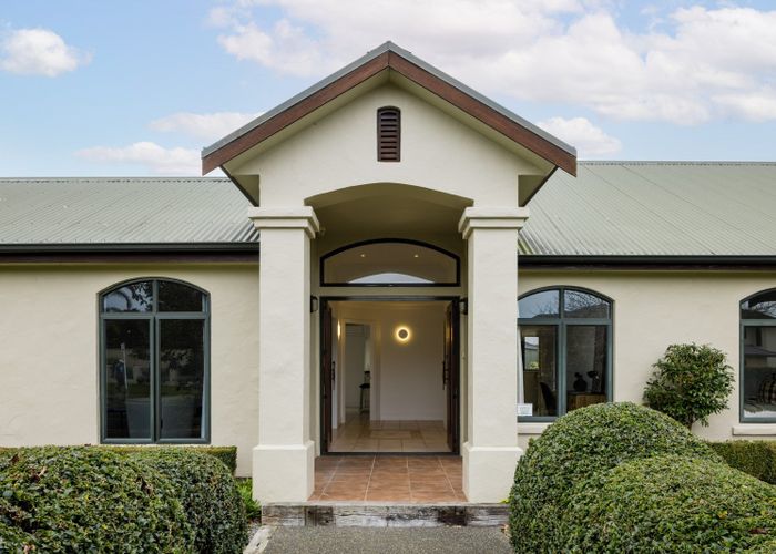 Free property data for 26 Keswick Crescent, Huntington, Hamilton