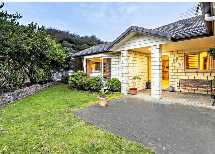  at 2 Moravale Lane, Flat Bush, Manukau City, Auckland