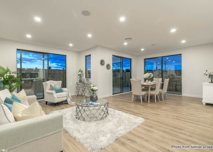  at 15A Stottholm Road, Titirangi, Waitakere City, Auckland