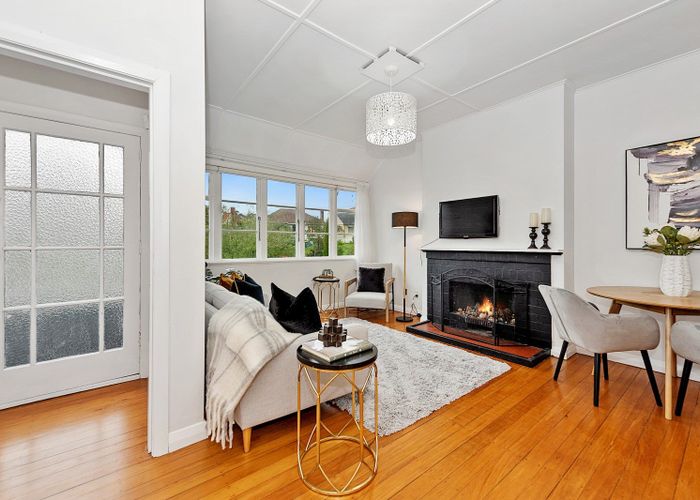  at 46 Plunket Terrace, Hamilton East, Hamilton