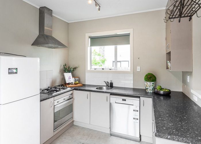  at 74 Brockworth Place, Riccarton, Christchurch City, Canterbury