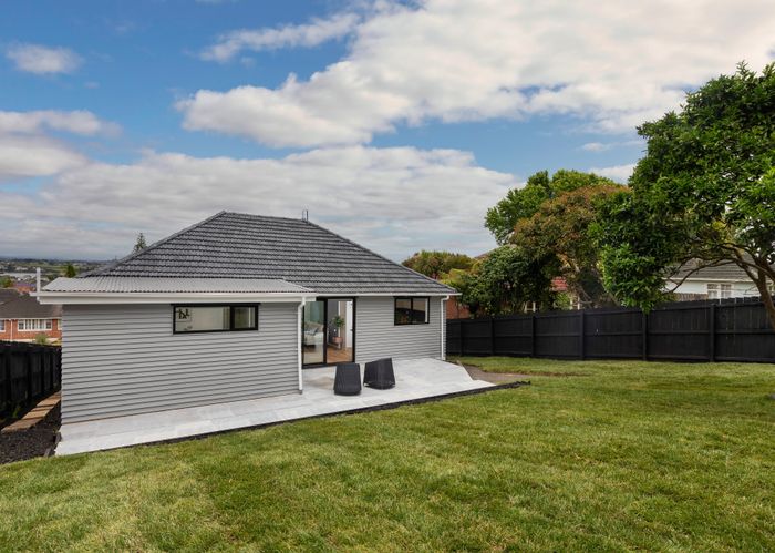  at 9 McCulloch Road, Panmure, Auckland
