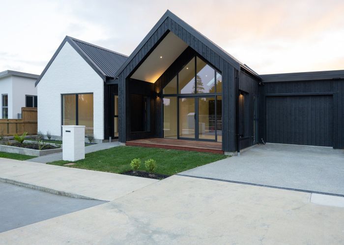  at 42 Kanuka Drive, Hokowhitu, Palmerston North, Manawatu / Whanganui