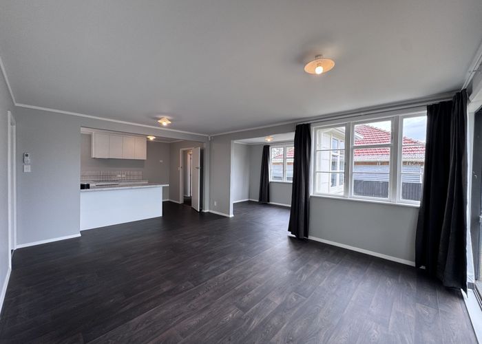  at 32 Thames Street, Roslyn, Palmerston North