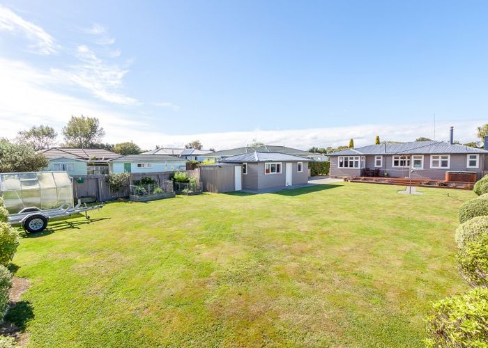  at 11 Belvedere Crescent, Takaro, Palmerston North