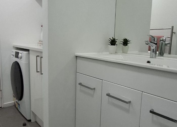  at 1/98 Station Road, Otahuhu, Auckland