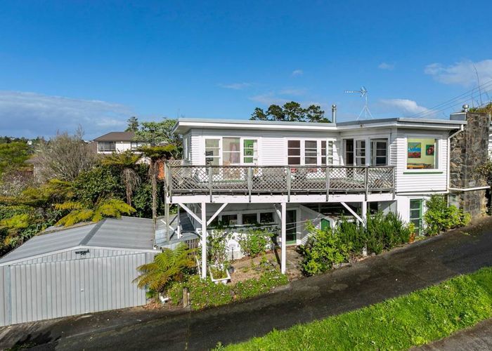  at 39 Woodlands Crescent, Browns Bay, Auckland