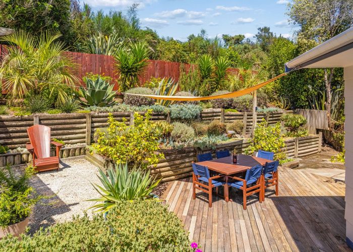  at 21 Oaklands Grove, Clouston Park, Upper Hutt, Wellington