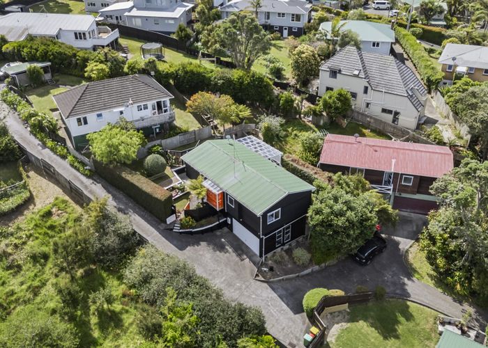  at 2/17 Waipa Street, Birkenhead, Auckland