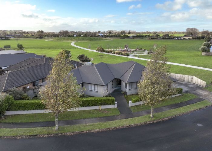  at 29 Darjon Drive, Huntington, Hamilton