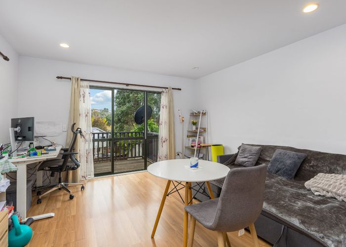  at 33/10-26 John Jennings Drive, Oteha, North Shore City, Auckland