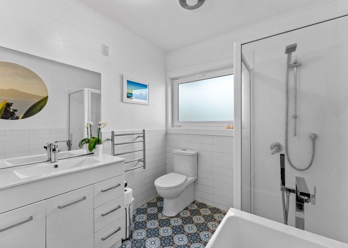  at 1/74 Elliot Street, Howick, Manukau City, Auckland