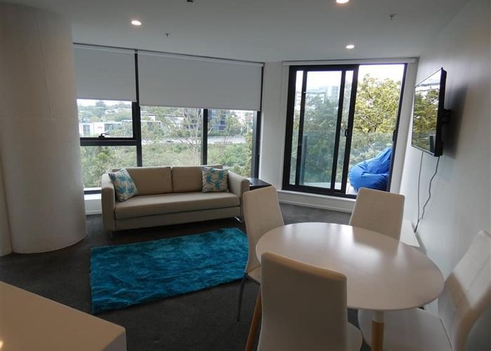  at 402/18  St Martins Lane, Grafton, Auckland City, Auckland