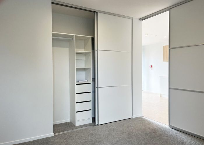 For rent 1 Willoughby Apartments, Howick, Manukau City, Auckland